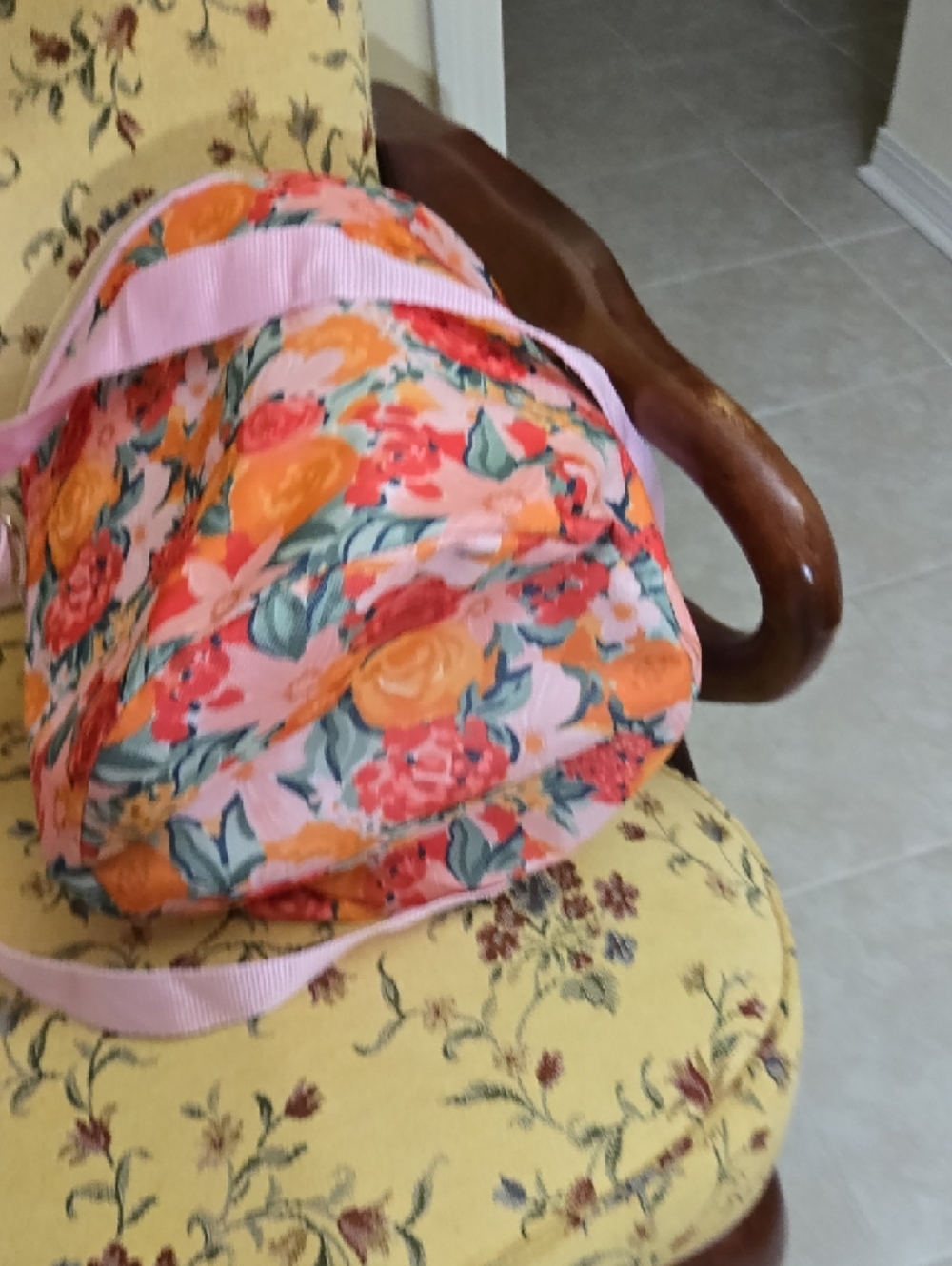 Source Unknown Pink Floral Canvas Bucket Travel Bag with Orange Accents - Picture 4 of 6